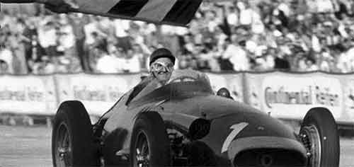 Fangio gana el Gran Premio de Nürburgring de 1957.
