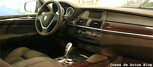 BMW X6 interior - Foto: Cosas de Autos Blog.
