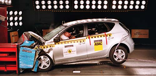 Hyundai i30 crash test frontal - Foto: Euro NCAP