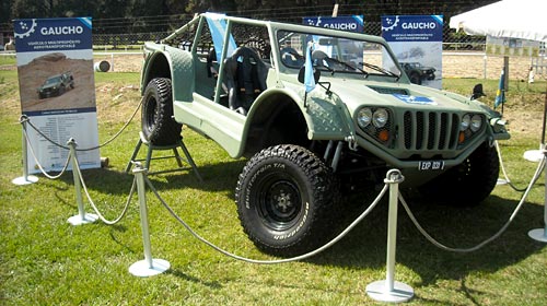 Vehículo militar Gaucho -  Foto: Cosas de Autos Blog