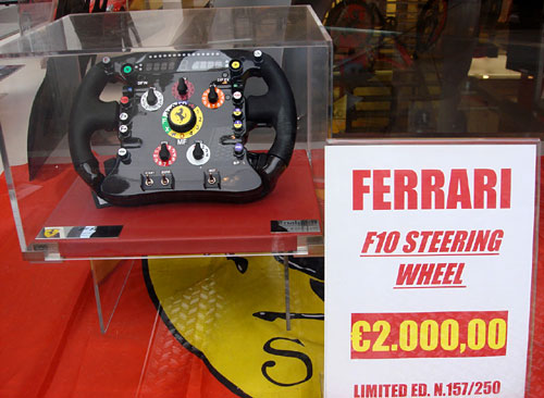 Una ganga: un volante de Ferrari F1 a 2 millones de euros.