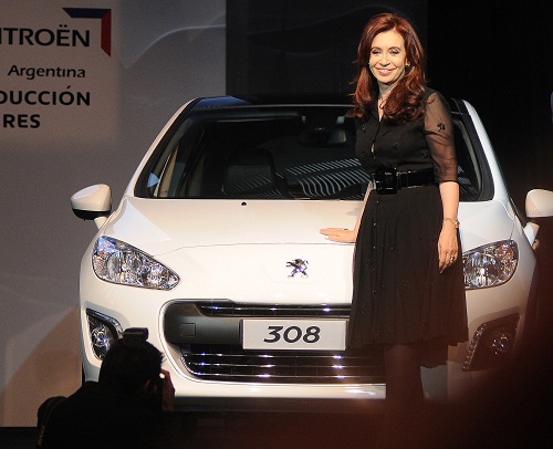 Peugeot realizó el lanzamiento industrial del 308