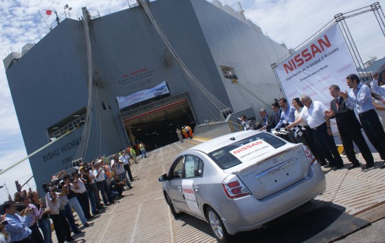 Un Nissan Sentra mexicano listo para ser exportado.