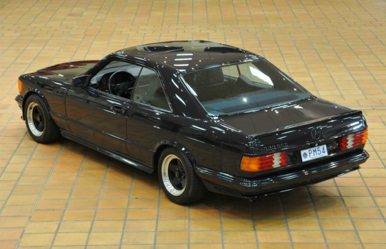El Mercedes-Benz 500 SEC AMG de 1983 con apenas 8.400 km de Rainiero.