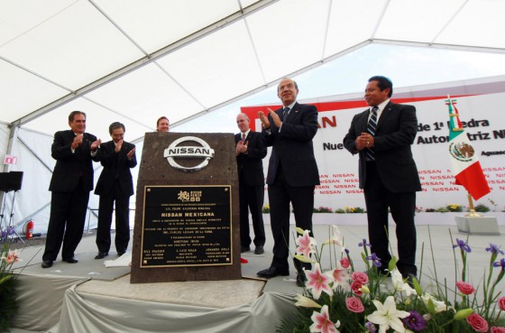 Colocación de la primera piedra de la nueva planta de Nissan en Aguascalientes, México.
