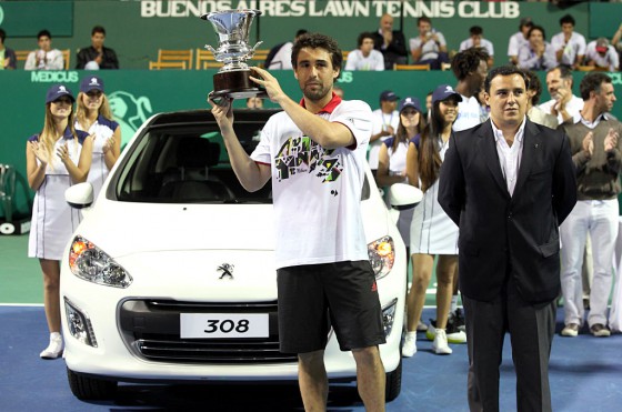 El 308 seguirá siendo el Auto Oficial de la Copa Davis en su paso por Argentina.