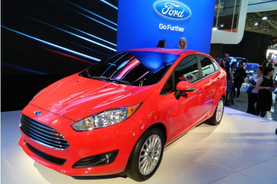 Nuevo Ford Fiesta Kinetic Design sedán en el Salón de San Pablo 2012.