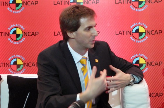 "Se pueden fabricar autos en América Latina con buena seguridad", asegura Furas.