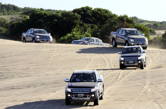 Verano 2013: Ford desafío los médanos de Pinamar con una nueva travesía nocturna