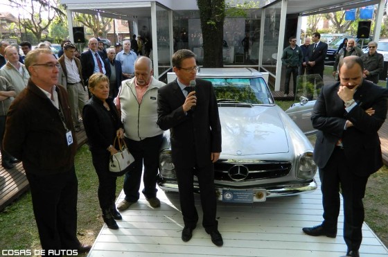 Mercedes-Benz festejó el 50° aniversario de coupé Pagoda en Autoclásica