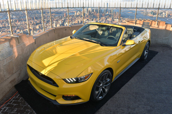 Ford lo hizo otra vez: 50 años después, el Mustang volvió a la cima del Empire State