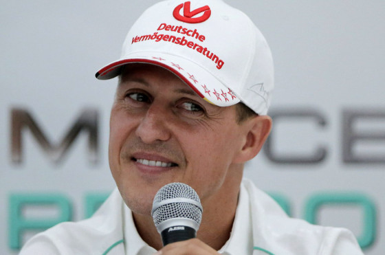 A casi seis meses de su accidente, Michael Schumacher salió del coma y fue trasladado a Suiza