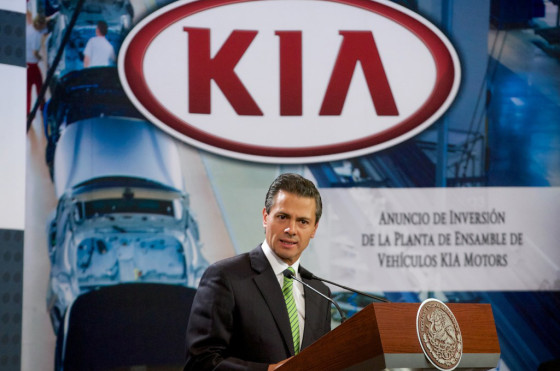 Enrique Peña Nieto en el anuncio de Kia