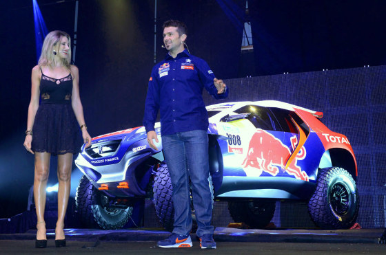 Con la presencia de Despres, Peugeot presentó el 2008 Dakar en Argentina