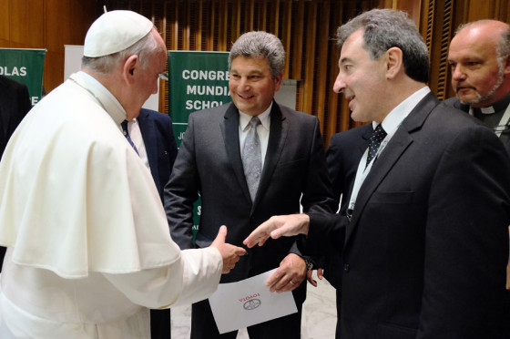 Autoridades de Toyota y Toyota Argentina junto al Papa Francisco
