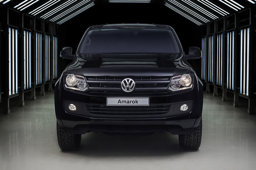 VW Amarok Black Edition