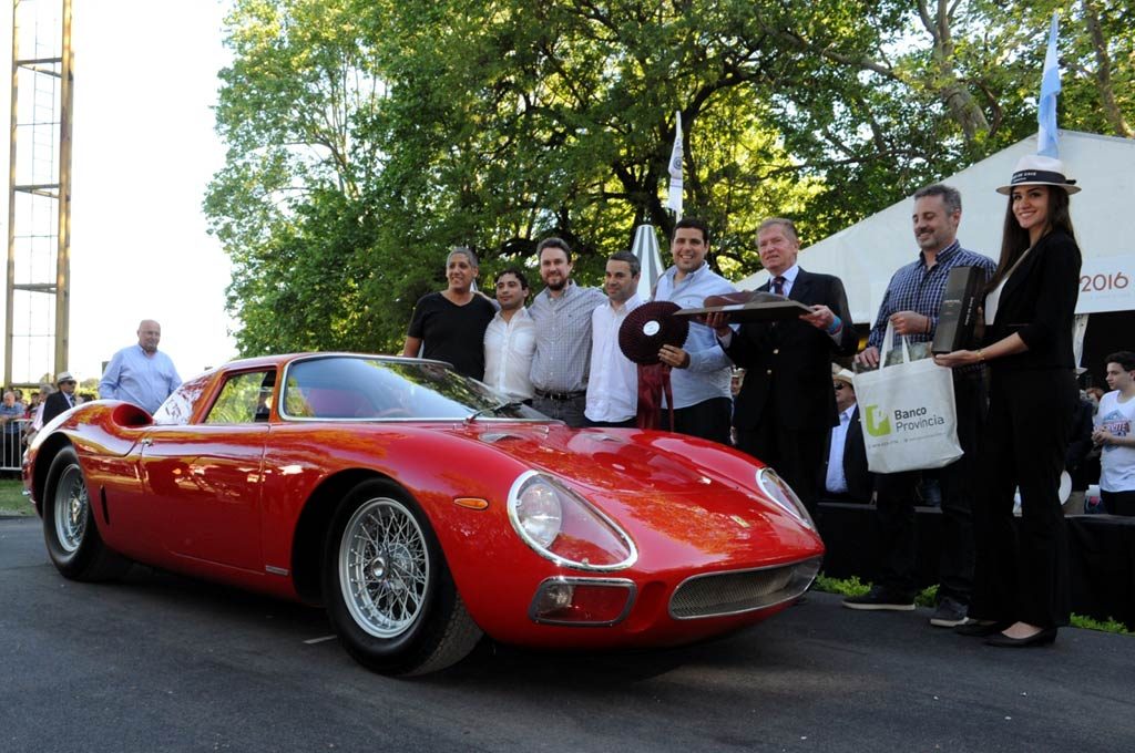 Una Ferrari 250 LM 1964 ganó Autoclásica 2016