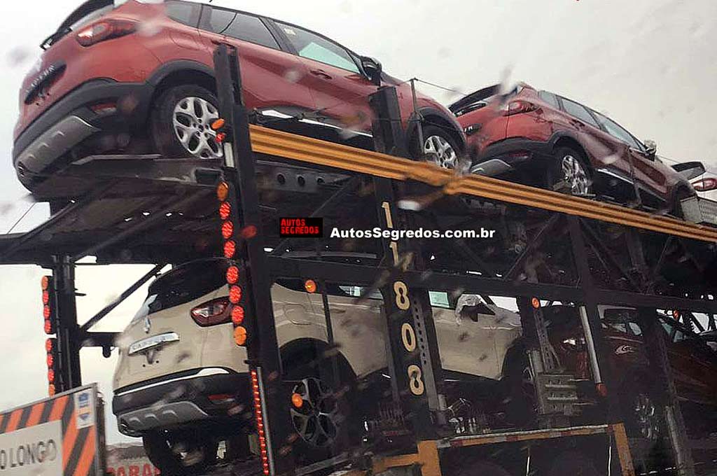 Autos Segredos "cazó" a las Captur saliendo de Brasil rumbo a la Argentina.