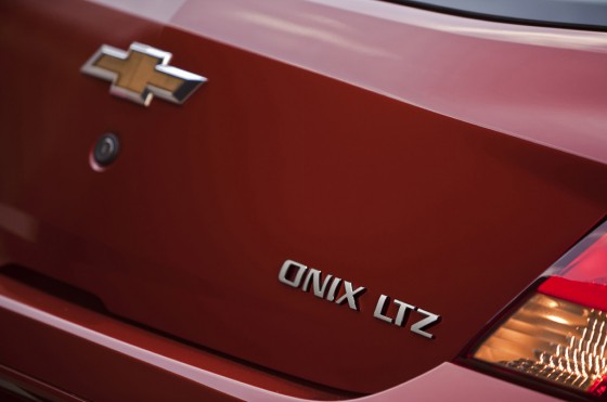 Primera imagen oficial y teaser del Chevrolet Onix.