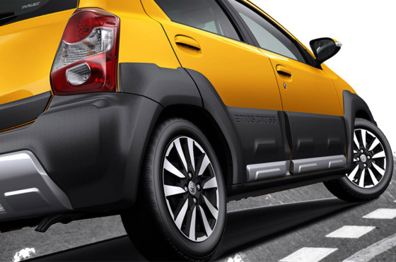 Toyota Etios Cross