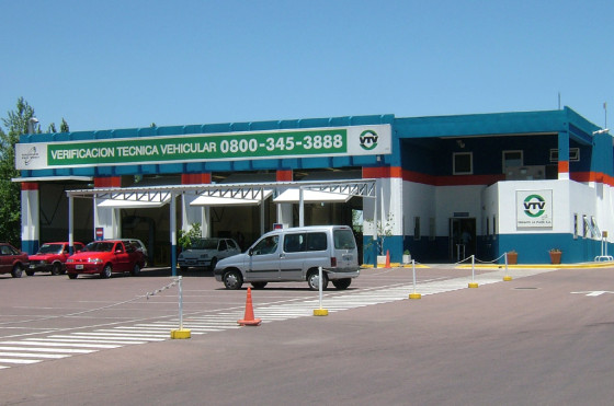 Por ahora, los autos radicados en Capital no precisan realizar la VTV para circular