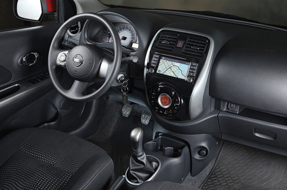 Nissan March 2014