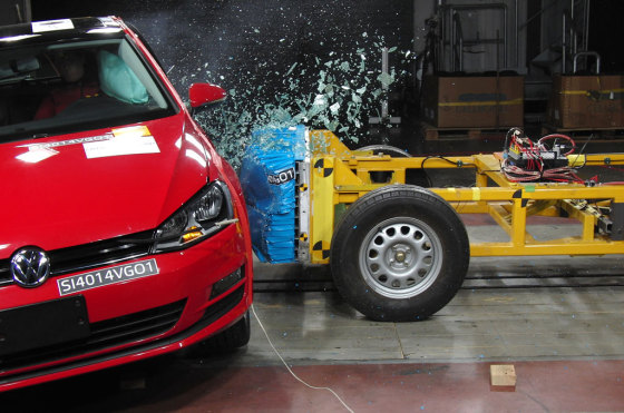 Según Latin NCAP, el VW Golf VII mexicano es el auto más seguro de América Latina