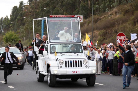 Papamóvil Ecuador 2: un Jeep Wrangler Sport
