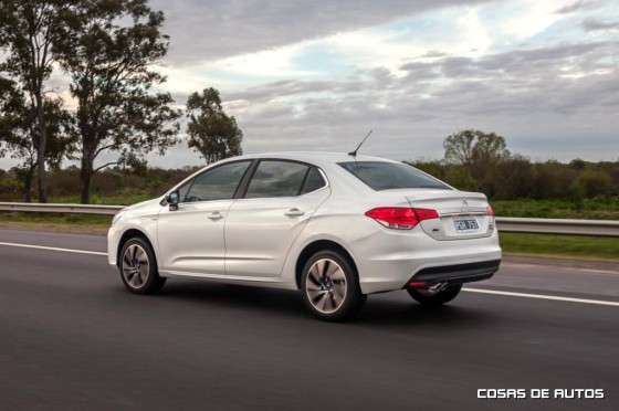 Test del Citroen C4 Lounge S - Foto: Cosas de Autos