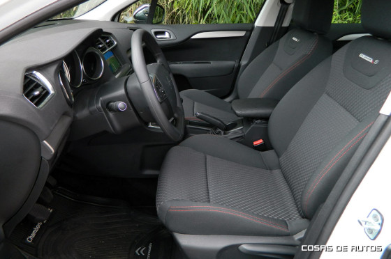 Test del Citroen C4 Lounge S - Foto: Cosas de Autos