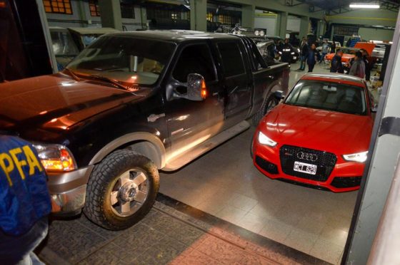 Incautaron autos de Lázaro Báez