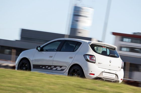 Renault Sandero R.S. 2.0