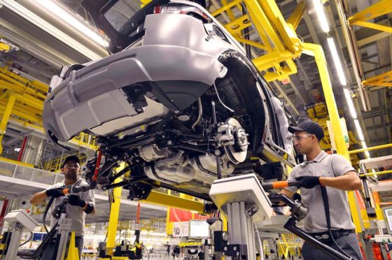 Jaguar Land Rover inauguró su primera fábrica en Brasil