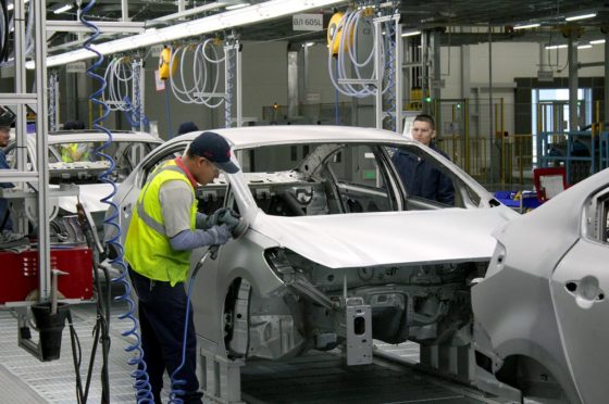 El Kia Cerato ya se fabrica en México
