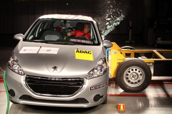 Latin NCAP le bajó la nota al Peugeot 208