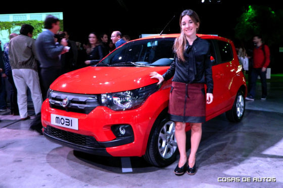Carolina Méndez Acosta y el Fiat Mobi