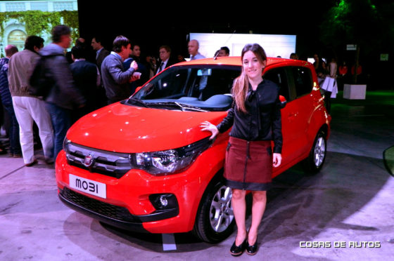 Carolina Méndez Acosta y el Fiat Mobi