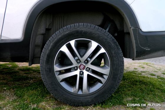 Test de la pick-up Fiat Toro Volcano 4x4 - Foto: Cosas de Autos