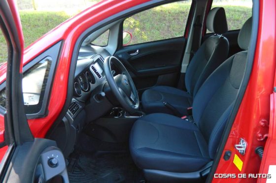 Test Geely 515 hatch - Foto: Cosas de Autos