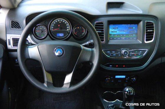 Test Geely 515 hatch - Foto: Cosas de Autos