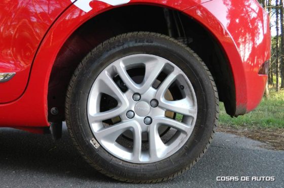 Test Geely 515 hatch - Foto: Cosas de Autos