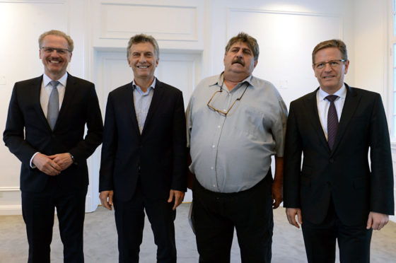 Macri recibió en Olivos a los directivos de Mercedes y a SMATA