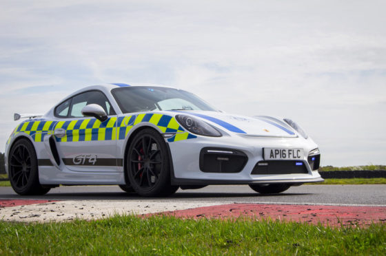Porsche Cayman GT4