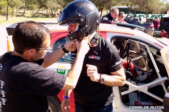 Herrero se dio el gusto de subirse al Etios de rally