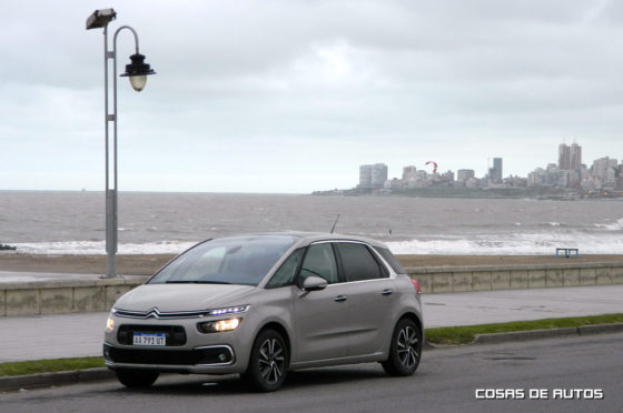 #Test Citroën C4 Picasso HDI - Foto: Cosas de Autos