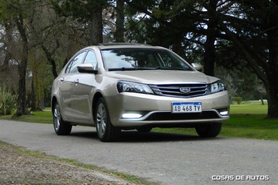 Test del Geely Emgrand FE 3 - Foto: Cosas de Autos