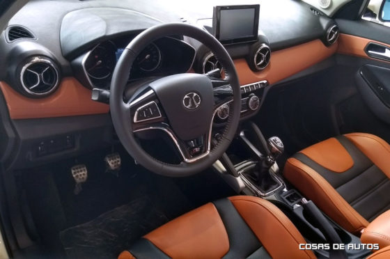 BAIC x35