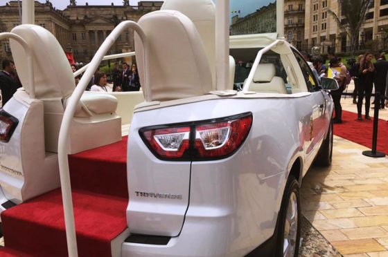 Papamóvil Chevrolet Traverse en Colombia