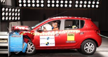 Renault Sandero - LatinNCAP