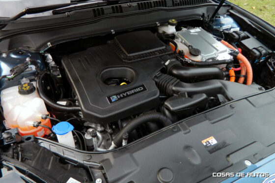 Motor del Ford Mondeo hybrid